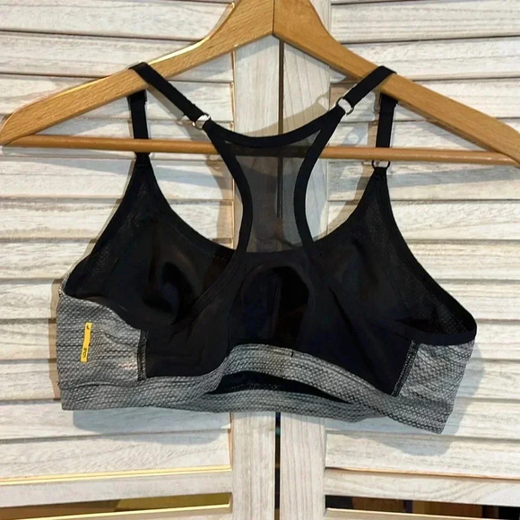Lole Black and Gray Sports Bra - Picture 3 of 5
